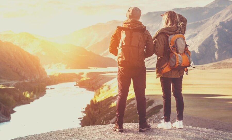 What To Wear On A Hiking Date: Outfit Ideas